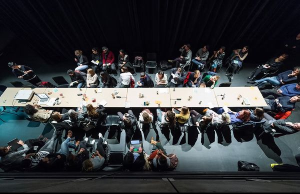 Universitätslehrgang "Kuratieren in den szenischen Künsten"